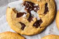 Flourless Chocolate Chunk Cookies: Chewy Gluten-Free Recipe