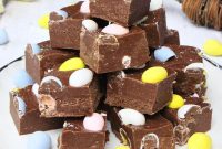3-Ingredient Mini Egg Fudge Recipe for Easter Treats