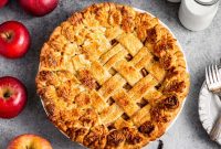 Vanilla Chai Apple Pie Recipe: Spiced Apple Dessert with Crumb Topping
