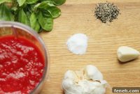 Homemade Classic Pizza Sauce Recipe for Authentic Flavor