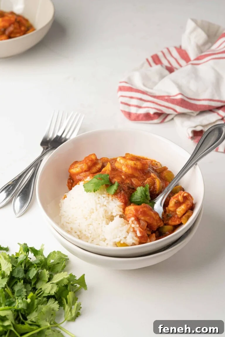 a bowl of stewed shrimp