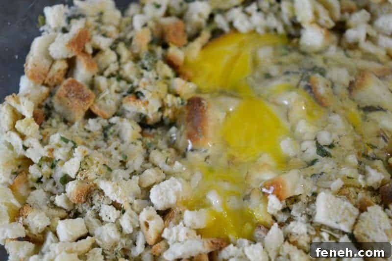 If you’re looking for an easy appetizer to bring to a potluck or holiday dinner, these Turkey and Stuffing Balls are a wonderful option.