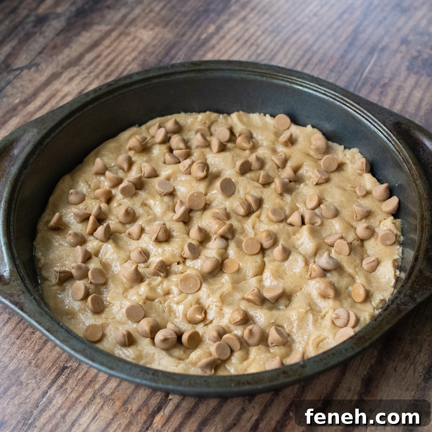 the blondies unbaked in a round pan.