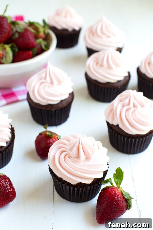 Chocolate Cupcakes with Strawberry Marshmallow Frosting | 25+ Cupcake Frosting recipes