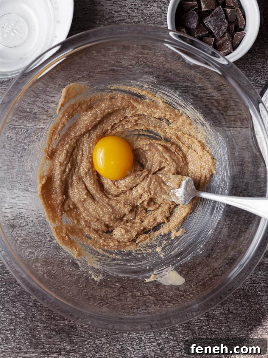 shaping cookie dough
